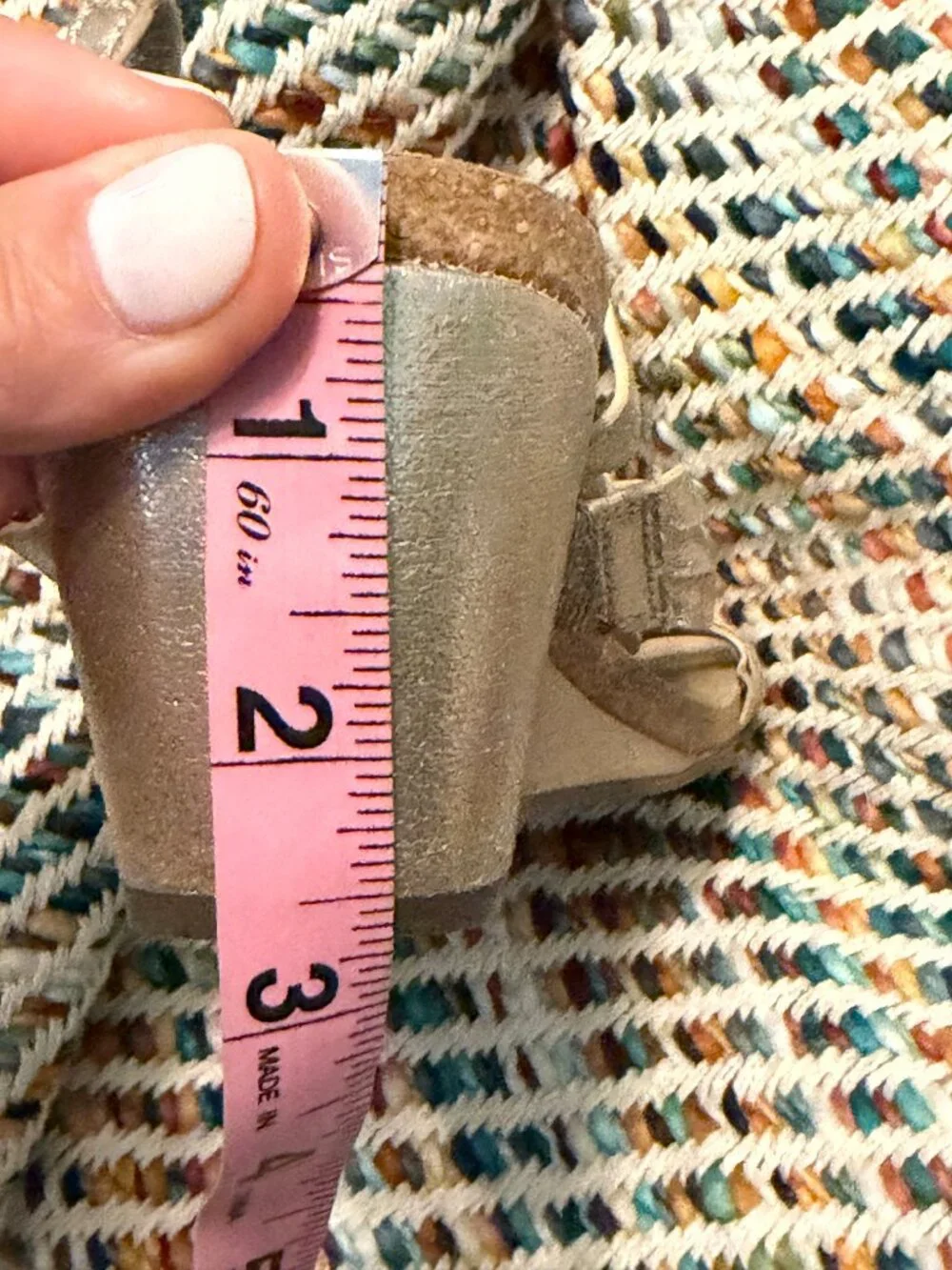 Anne Klein Metallic Wedge Sandals – Size 9 – Champagne Gold